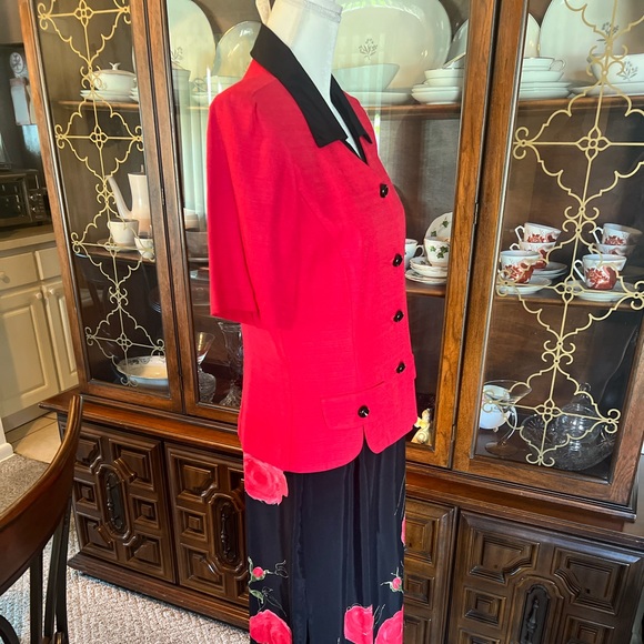 Dress / 2 Piece / Outfit - Picture 3 of 11